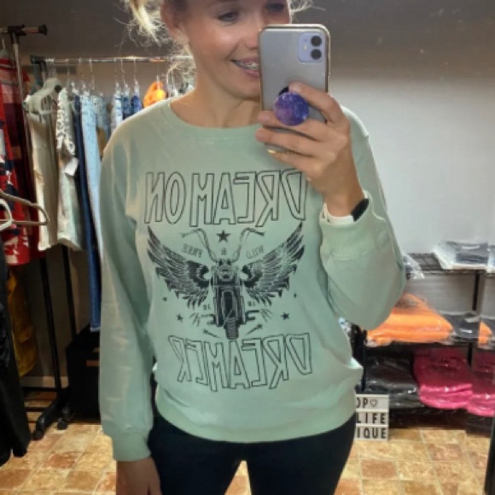 Vintage-Inspired Dream On Graphic Sweatshirt - Mint